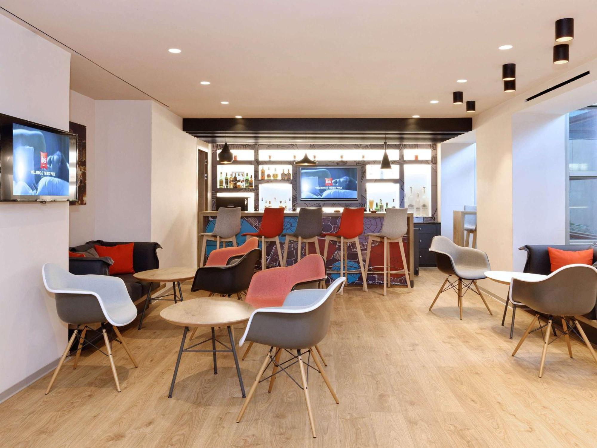 Hotel Ibis Casablanca Sidi Maarouf Esterno foto