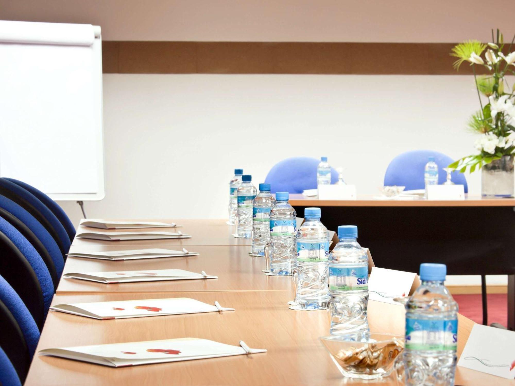 Hotel Ibis Casablanca Sidi Maarouf Esterno foto