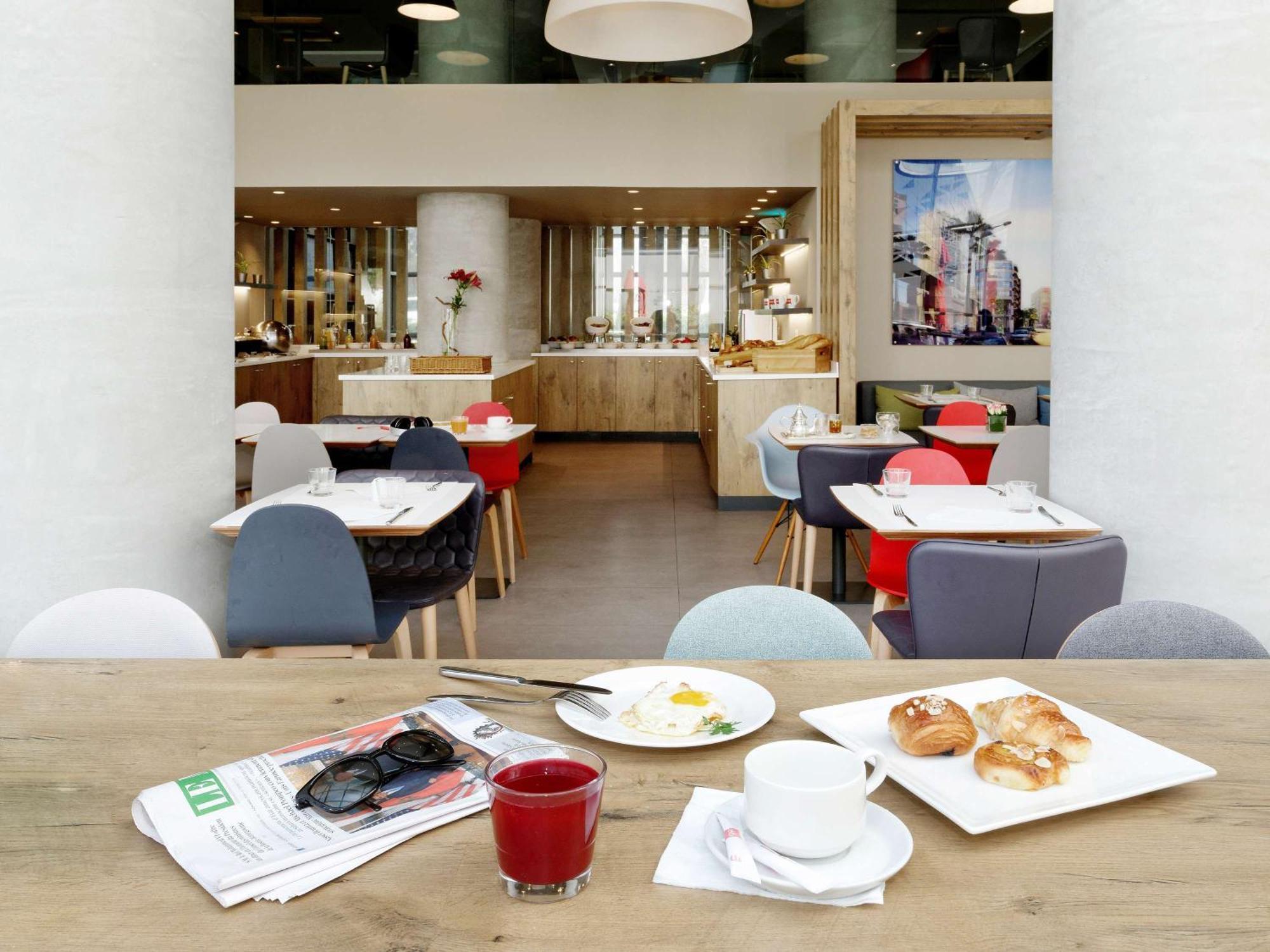 Hotel Ibis Casablanca Sidi Maarouf Esterno foto